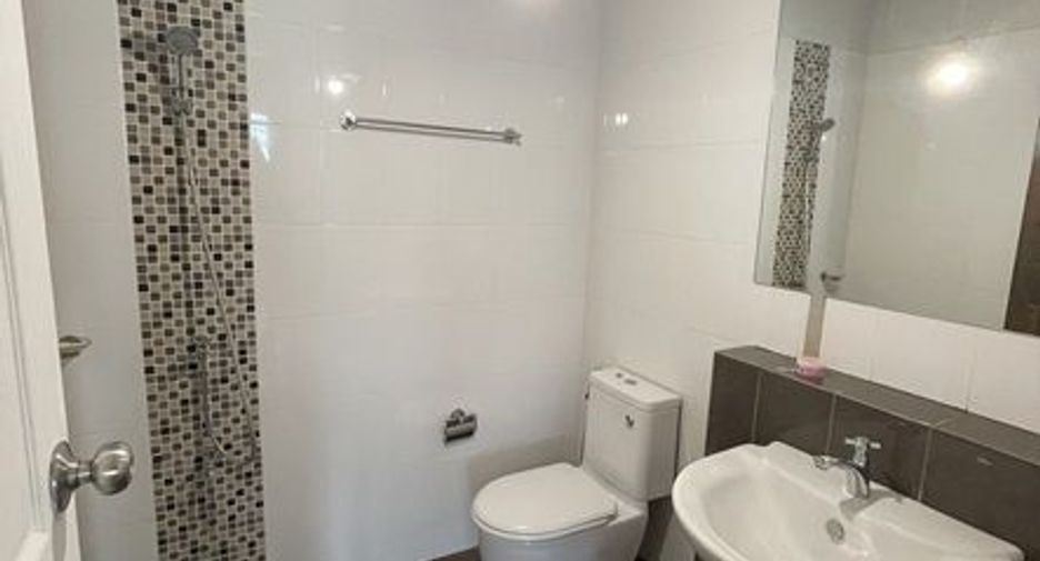For rent retail Space in Prawet, Bangkok
