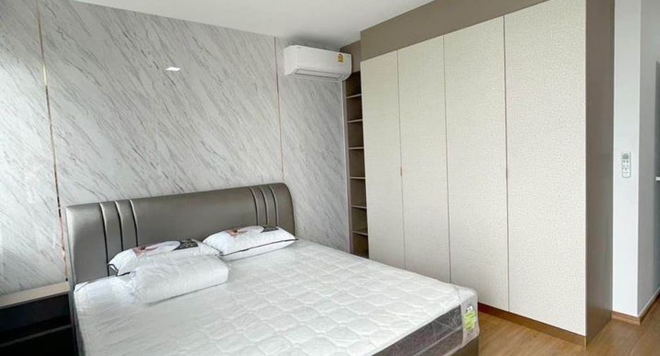 For rent 3 bedrooms townhouse in Bang Phli, Samut Prakan