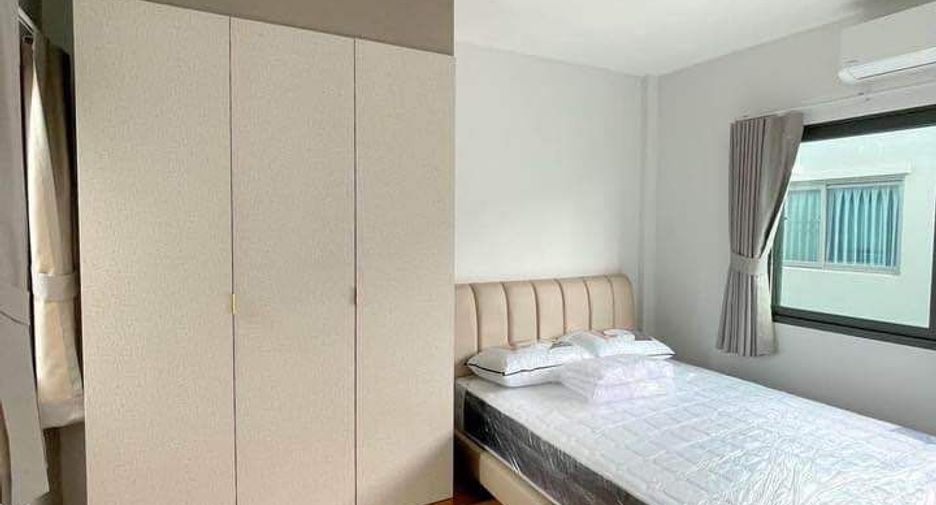 出租 3 卧室 联排别墅 在 Bang Phli, Samut Prakan