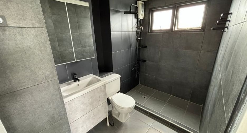 For rent 2 ベッドルーム condo in Khlong Toei, Bangkok