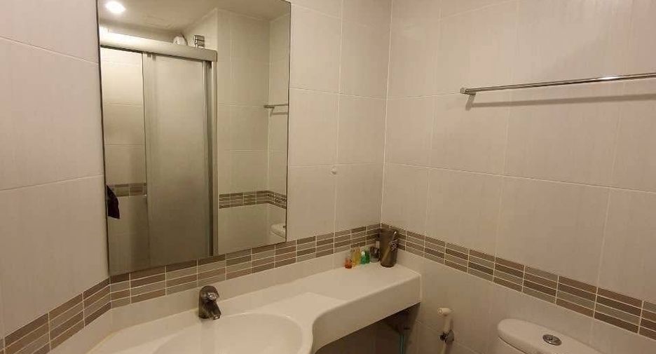 Wohnung zur Miete mit 1 Zimmer in Huai Khwang, Bangkok