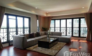 For rent 3 bedrooms condo in Pathum Wan, Bangkok