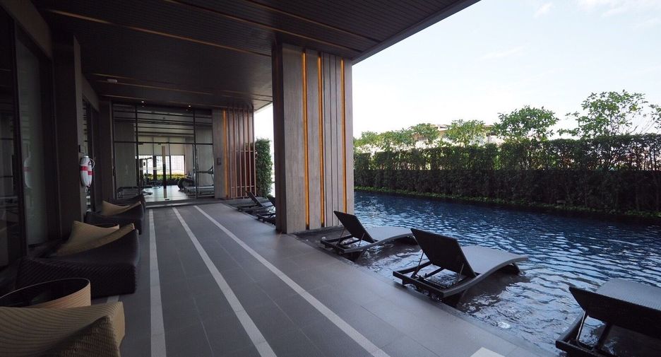 For rent studio condo in Khlong Toei, Bangkok