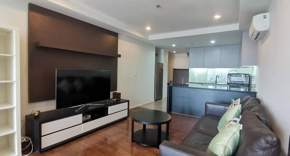 For rent 2 bedrooms condo in Watthana, Bangkok
