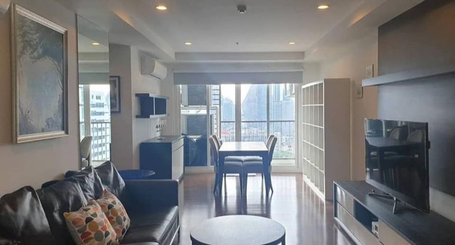 For rent 2 bedrooms condo in Watthana, Bangkok