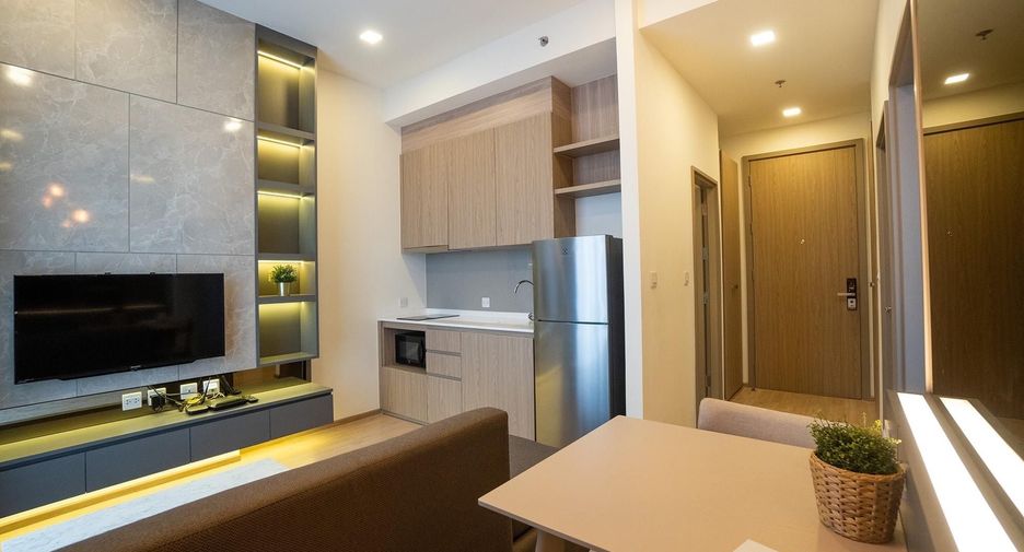For rent 2 bedrooms condo in Chatuchak, Bangkok