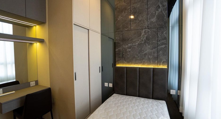 For rent 2 bedrooms condo in Chatuchak, Bangkok