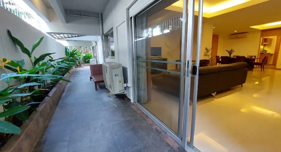 For rent 2 ベッドルーム condo in Sathon, Bangkok