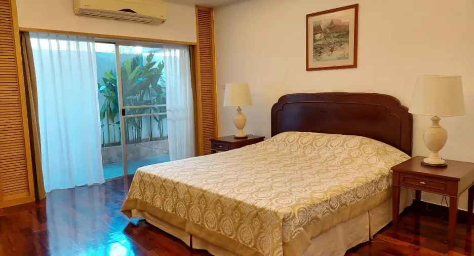 For rent 2 ベッドルーム condo in Sathon, Bangkok