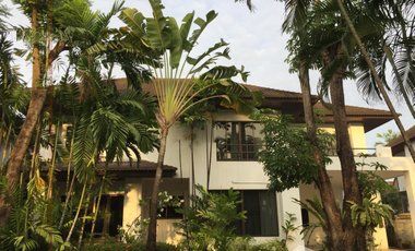 For rent 3 bedrooms house in Saphan Sung, Bangkok