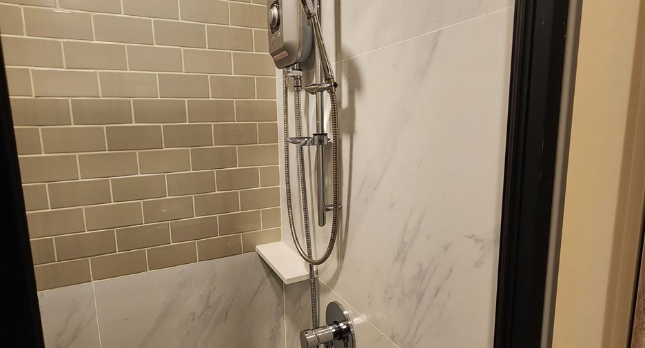 For rent 1 bed condo in Ratchathewi, Bangkok