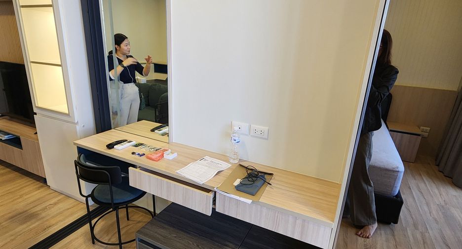 For rent 1 bed condo in Ratchathewi, Bangkok