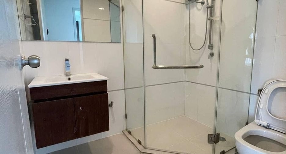 Wohnung zur Miete mit 2 Zimmer in Watthana, Bangkok