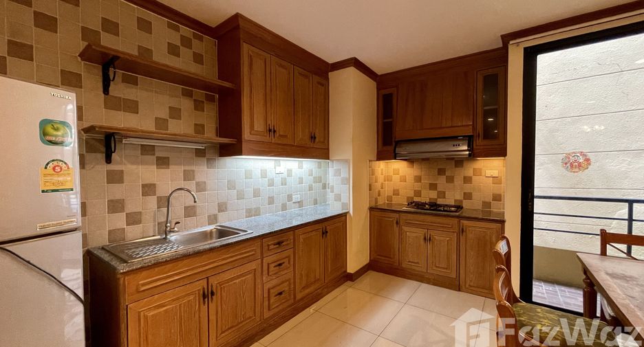 For rent 3 bedrooms condo in Watthana, Bangkok