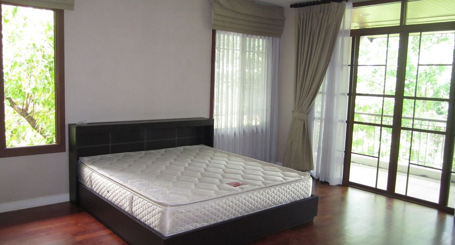 For rent 3 bedrooms house in Suan Luang, Bangkok