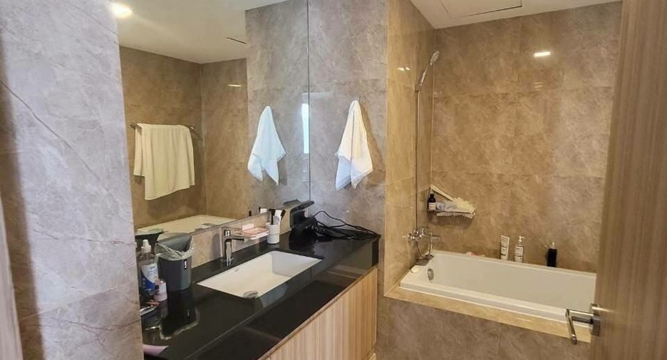 Wohnung zur Miete mit 3 Zimmer in Khlong Toei, Bangkok