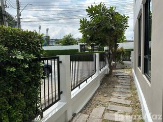 Аренда 3 спальни таунхаус в Кхлонг Тоеи, Бангкок
