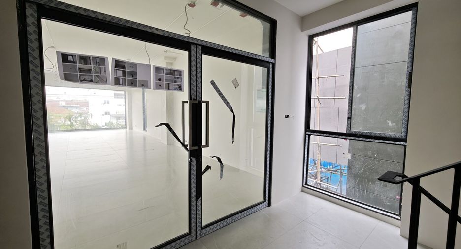 For rent office in Suan Luang, Bangkok