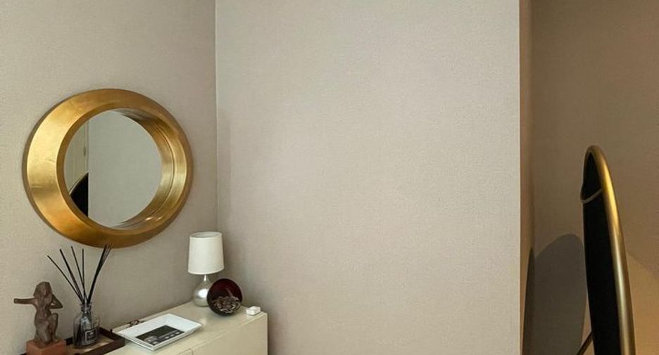 For rent 3 bedrooms condo in Sathon, Bangkok
