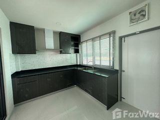 Haus zur Miete mit 4 Zimmer in Bang Phli, Samut Prakan