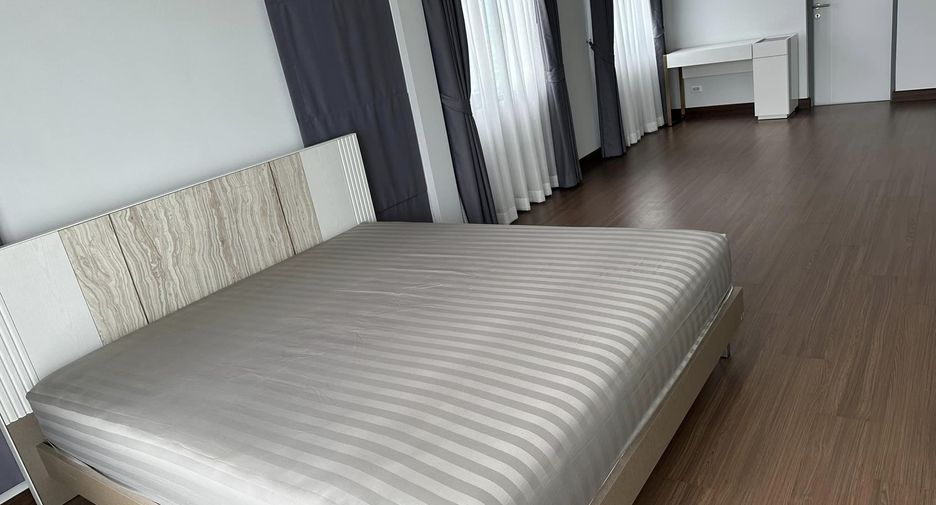 Haus zur Miete mit 4 Zimmer in Bang Phli, Samut Prakan