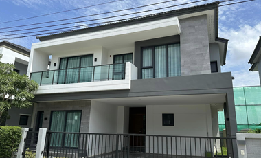 For rent 4 bedrooms house in Bang Phli, Samut Prakan