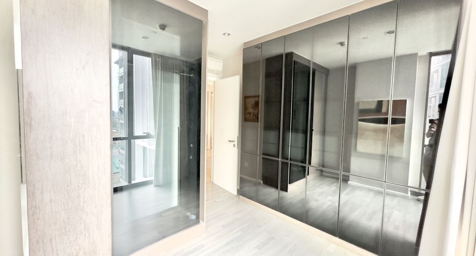 Condo en alquiler de 2 habitaciones en Khlong Toei, Bangkok