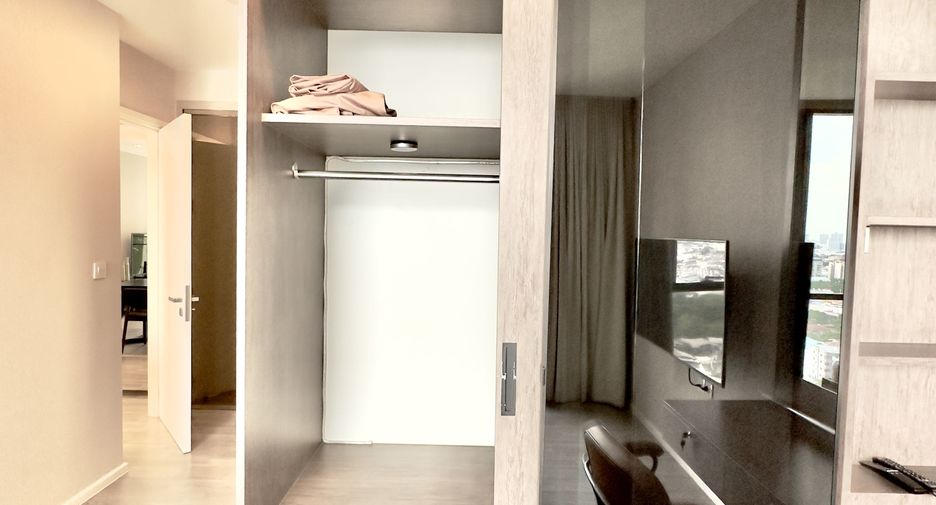 Condo en alquiler de 2 habitaciones en Khlong Toei, Bangkok