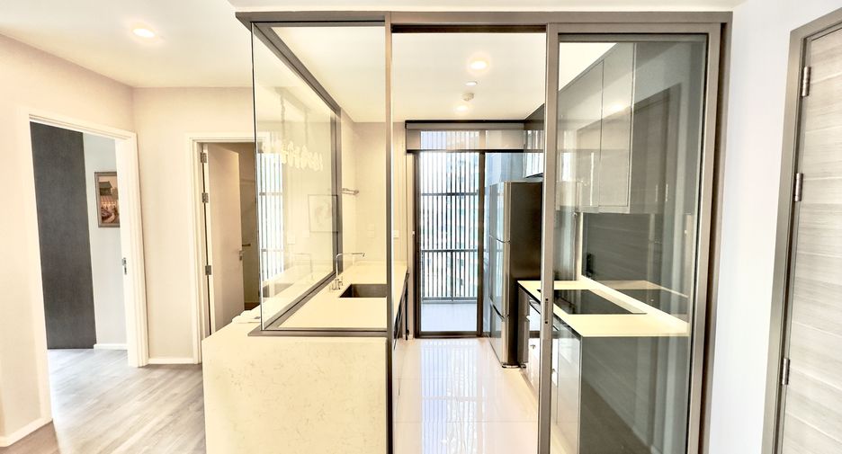 Condo en alquiler de 2 habitaciones en Khlong Toei, Bangkok
