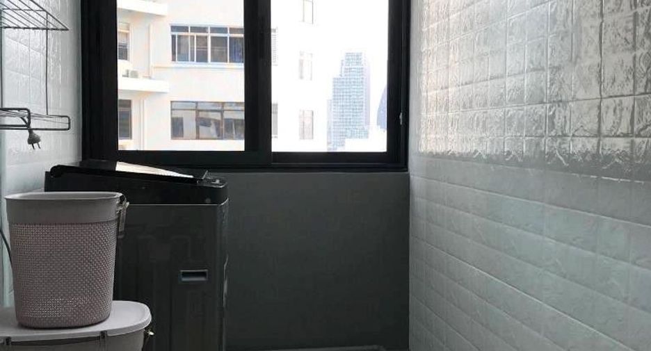 For rent 2 bedrooms condo in Watthana, Bangkok