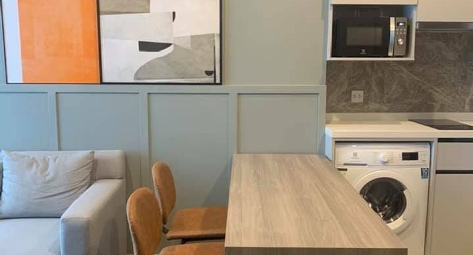 For rent 2 bedrooms condo in Bang Na, Bangkok
