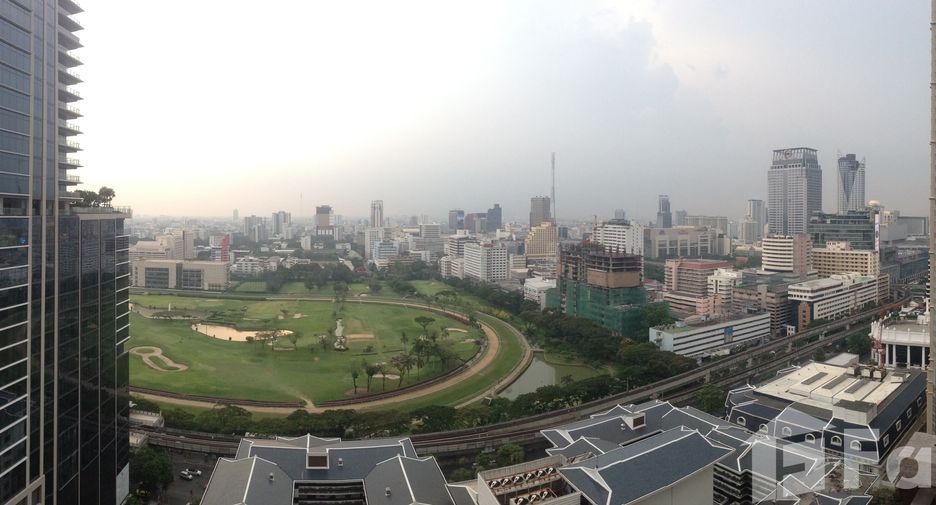 For rent 2 bedrooms condo in Pathum Wan, Bangkok