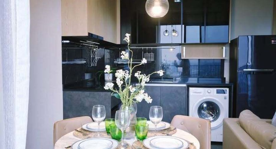 For rent 2 bedrooms condo in Chatuchak, Bangkok