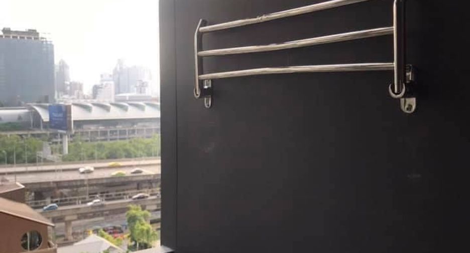 For rent 1 bed condo in Huai Khwang, Bangkok
