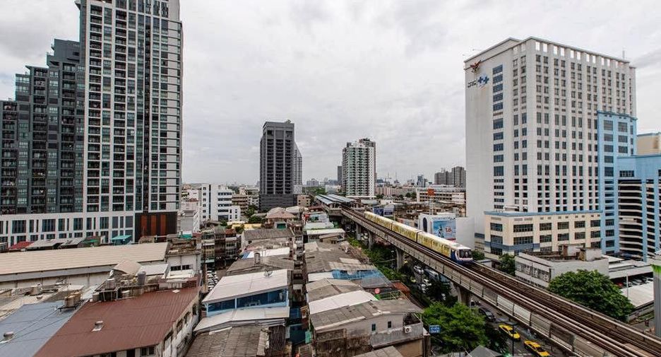 For rent 2 ベッドルーム condo in Phaya Thai, Bangkok