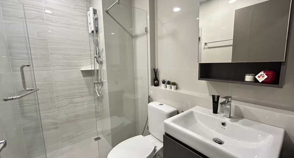 À louer 1 chambre condo à Phra Khanong, Bangkok