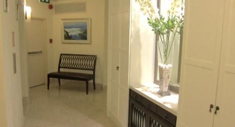 For rent 3 bedrooms condo in Pathum Wan, Bangkok