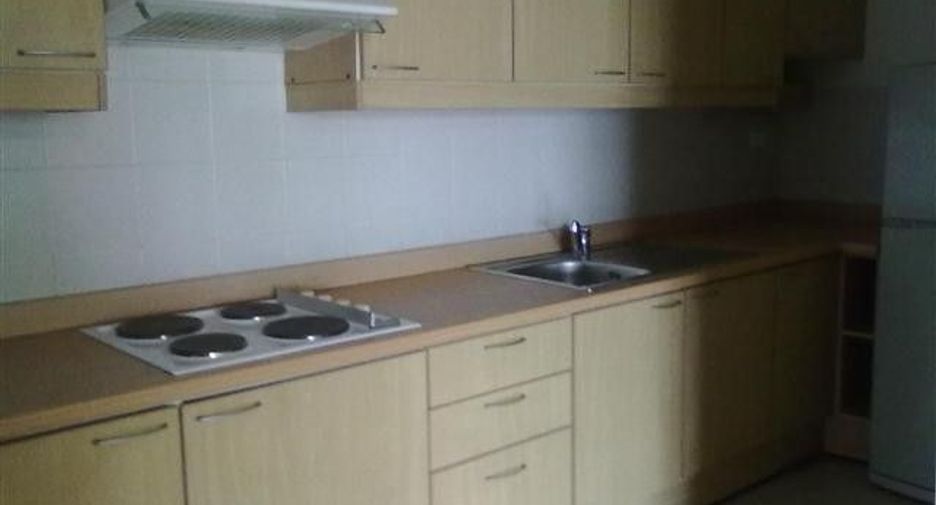 Condo en alquiler de 2 habitaciones en Yan Nawa, Bangkok
