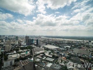 À louer 3 chambres condo à Khlong Toei, Bangkok