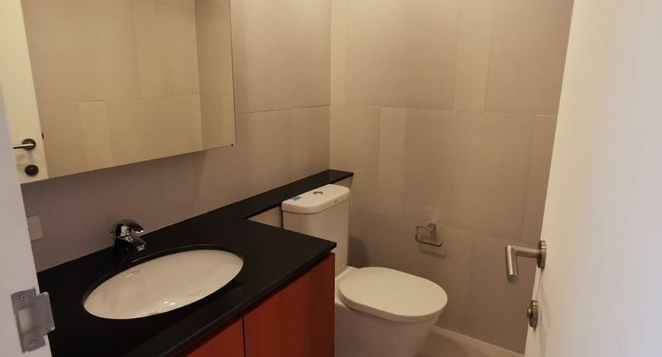 For rent 2 bedrooms condo in Sathon, Bangkok
