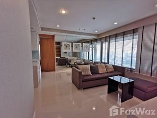 For rent 2 bedrooms condo in Sathon, Bangkok