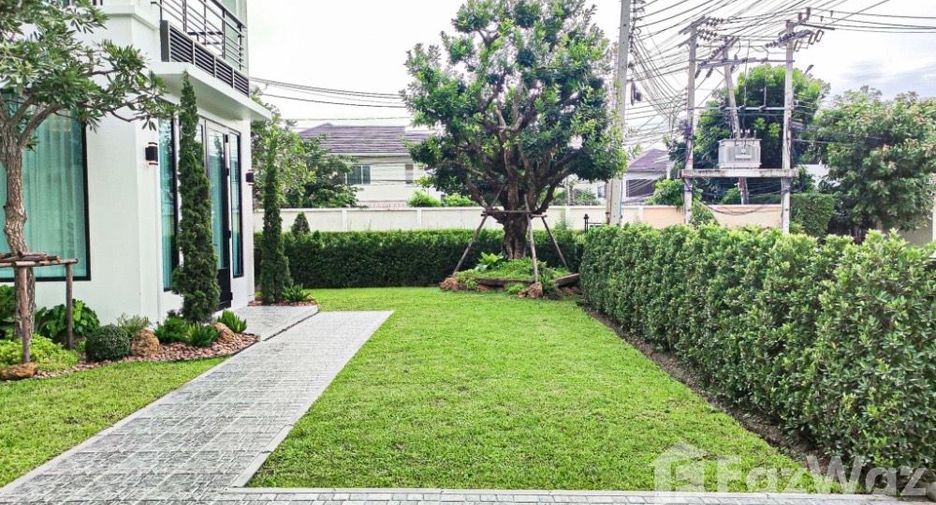 For rent 6 bedrooms house in Lat Krabang, Bangkok