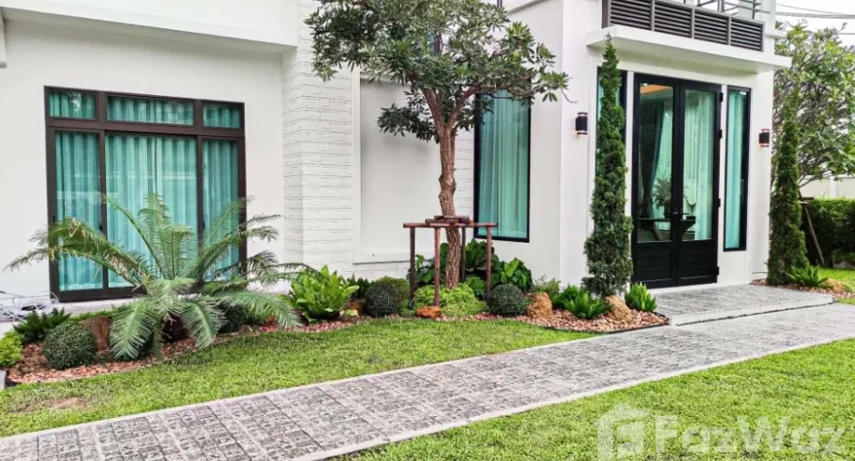 For rent 6 bedrooms house in Lat Krabang, Bangkok