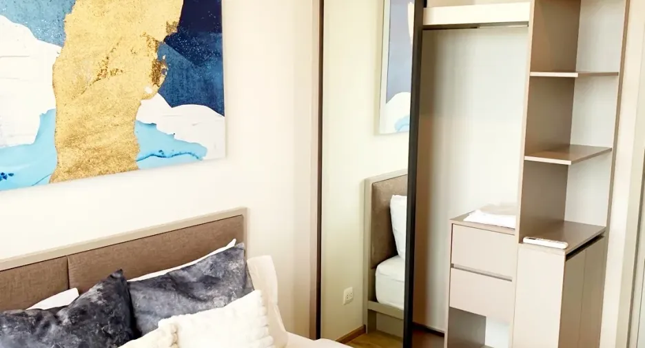 For rent 2 bedrooms condo in Khlong Toei, Bangkok