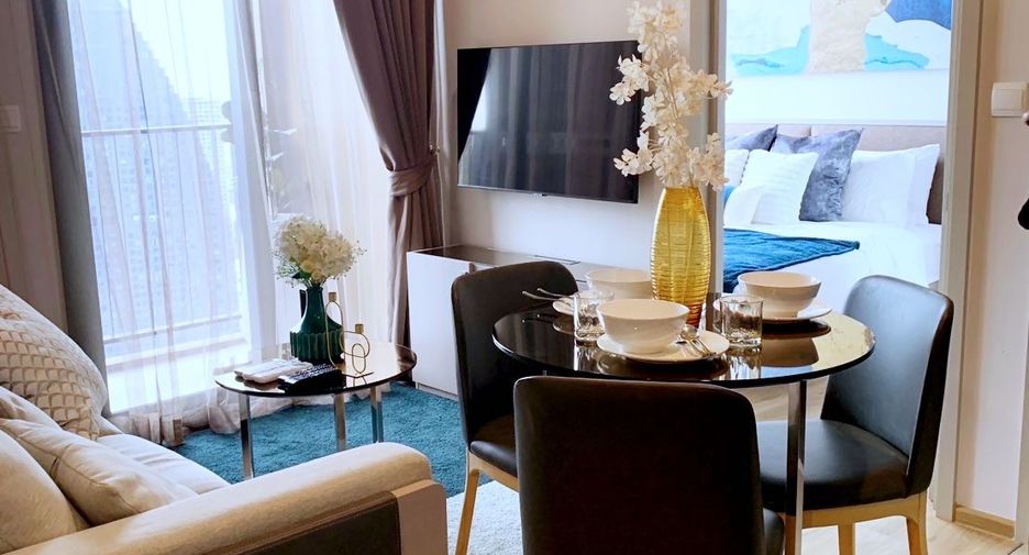 For rent 2 bedrooms condo in Khlong Toei, Bangkok
