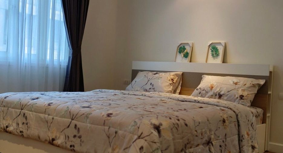 For rent 2 bedrooms condo in Watthana, Bangkok