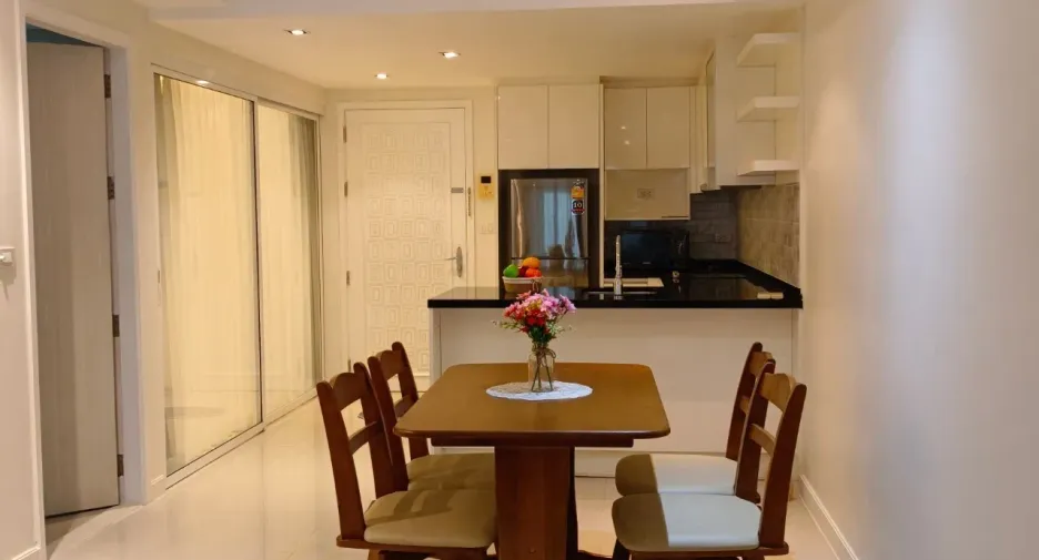 For rent 2 bedrooms condo in Watthana, Bangkok