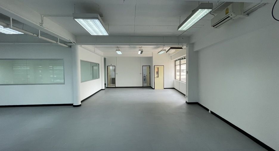 For rent office in Sathon, Bangkok