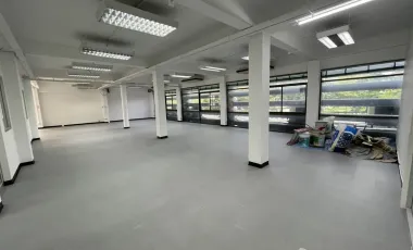 Oficina en alquiler en Sathon, Bangkok