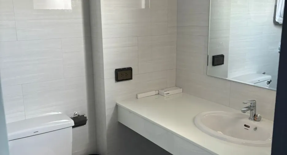 For rent 2 bedrooms condo in Sathon, Bangkok